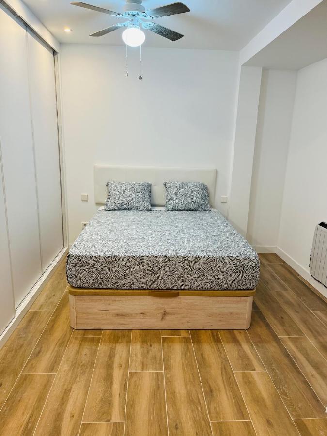Bernabeu/ C.Universitaria Apartments Madryt Zewnętrze zdjęcie