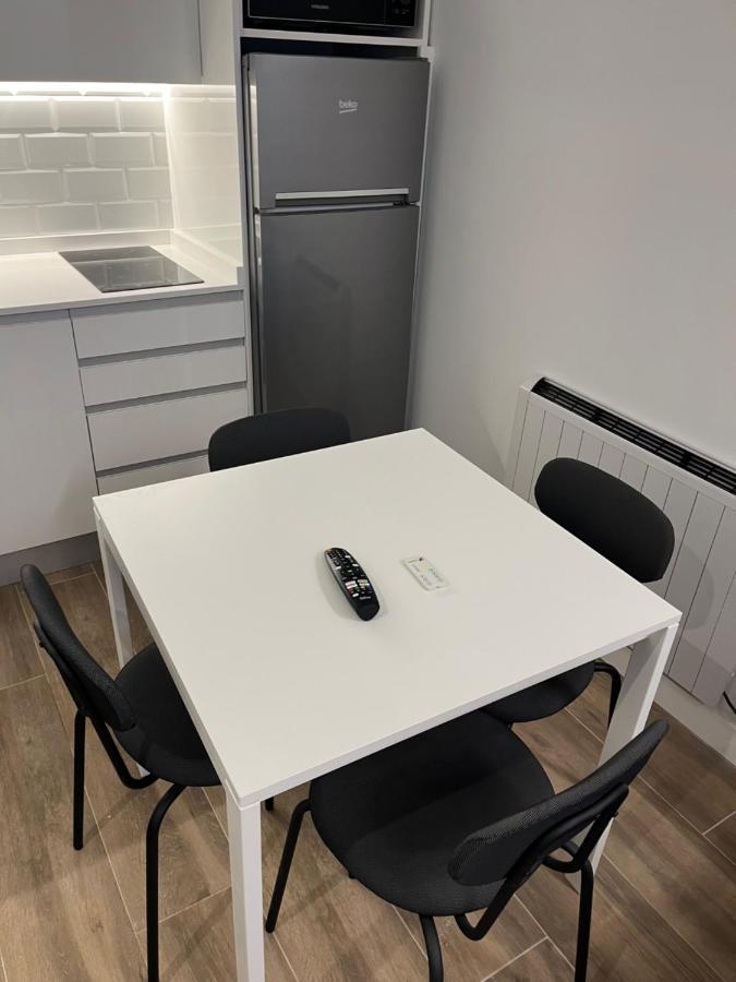 Bernabeu/ C.Universitaria Apartments Madryt Zewnętrze zdjęcie